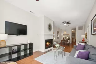2008 W Roscoe St, Chicago, IL 60618 - Photo 3