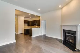 331 Camberley Ln, Lincolnshire, IL 60069 - Photo 5