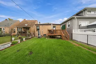 3242 N Oleander Ave, Chicago, IL 60634 - Photo 21