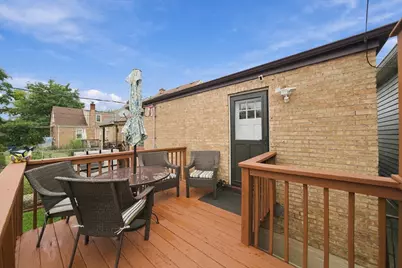 3242 N Oleander Avenue, Chicago, IL 60634 - Photo 23