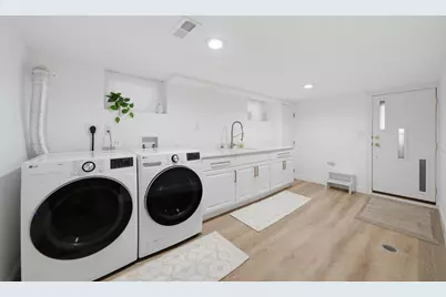 3242 N Oleander Avenue, Chicago, IL 60634 - Photo 17