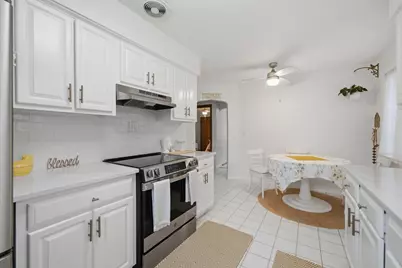 3242 N Oleander Avenue, Chicago, IL 60634 - Photo 7