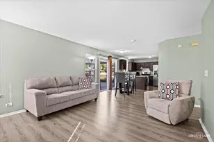 624 Jenna Dr, South Elgin, IL 60177 - Photo 11