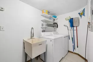 2621 Essington Rd, Joliet, IL 60435 - Photo 11