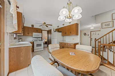 7502 W Lakeside Drive, Frankfort, IL 60423 - Photo 5