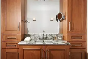 111 E Chestnut St, Chicago, IL 60611 - Photo 21
