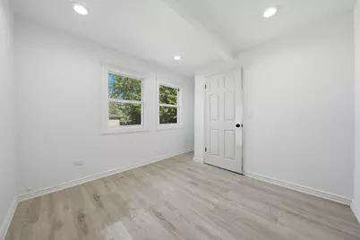 710 E 92nd Place, Chicago, IL 60619 - Photo 23
