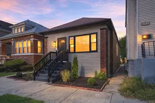 710 E 92nd Pl, Chicago, IL 60619 - Photo 1