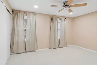 3062 Kingston Court, Streamwood, IL 60107 - Photo 7