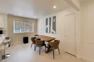2600 W Walton St, Chicago, IL 60622 - Photo 7
