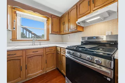 9145 Ridgeland Avenue, Oak Lawn, IL 60453 - Photo 9