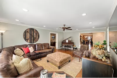 2068 N Butternut Ln Lane, Northbrook, IL 60062 - Photo 5