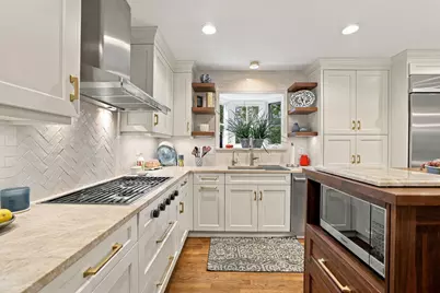 2068 N Butternut Ln Lane, Northbrook, IL 60062 - Photo 9