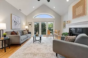 3223 N Clifton Ave, Chicago, IL 60657 - Photo 3