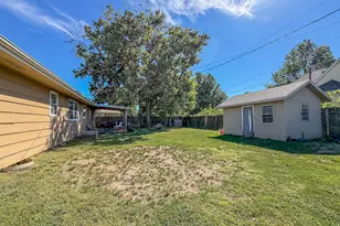 420 W Pierce Ave, Charleston, IL 61920 - Photo 35