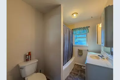 420 W Pierce Avenue, Charleston, IL 61920 - Photo 25