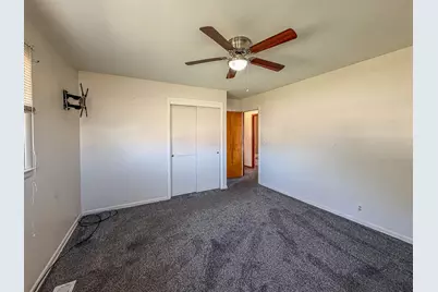 420 W Pierce Avenue, Charleston, IL 61920 - Photo 21