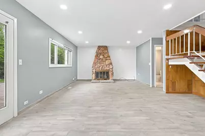1650 Beverly Court, Hanover Park, IL 60133 - Photo 5