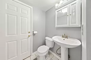 1650 Beverly Ct, Hanover Park, IL 60133 - Photo 19