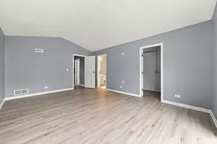 1650 Beverly Ct, Hanover Park, IL 60133 - Photo 21