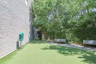 910 W Huron St, Chicago, IL 60642 - Photo 17