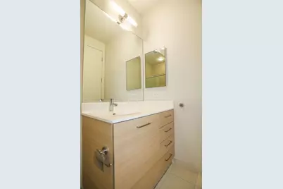 910 W Huron Street #1409, Chicago, IL 60642 - Photo 11