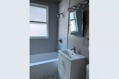 7940 S Brandon Avenue, Chicago, IL 60617 - Photo 5