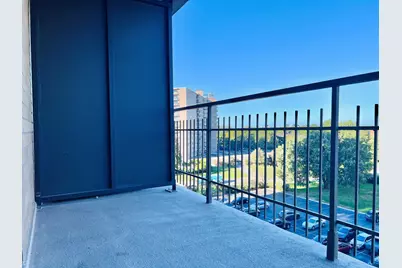 7033 N Kedzie Avenue #710, Chicago, IL 60645 - Photo 19