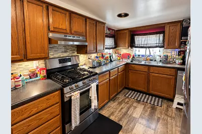 317 S Maple Street, Wyanet, IL 61379 - Photo 5