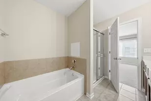440 Churchill Dr, Elgin, IL 60124 - Photo 13