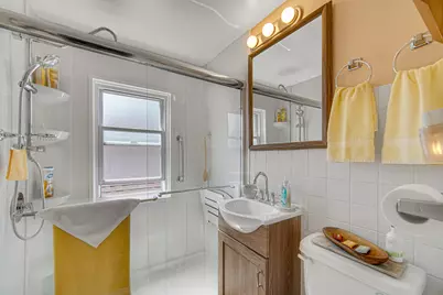 8610 S Vernon Avenue, Chicago, IL 60619 - Photo 17