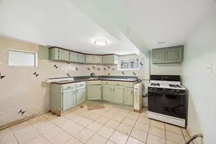 3037 S St Louis Ave, Chicago, IL 60623 - Photo 17