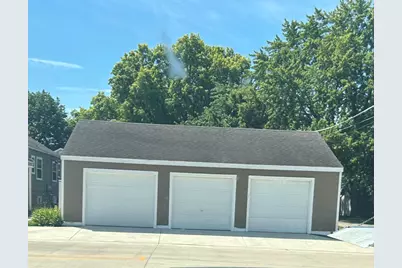 1725 Locust Street, Sterling, IL 61081 - Photo 15
