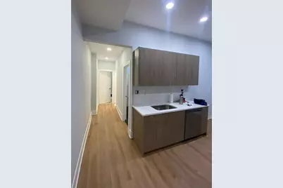 10 W Chestnut Street #4, Chicago, IL 60611 - Photo 7