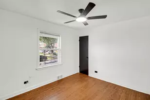 8459 S Elizabeth St, Chicago, IL 60620 - Photo 13
