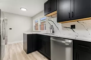 9625 S Lowe Ave, Chicago, IL 60628 - Photo 3