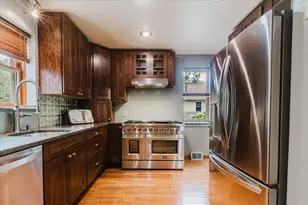 302 W Wood St, Bloomington, IL 61701 - Photo 21