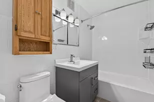 471 E 15th Pl, Lombard, IL 60148 - Photo 13