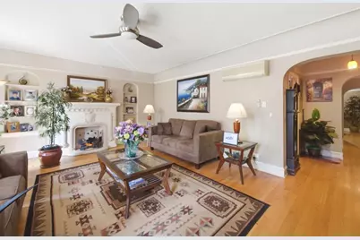 6211 N Mozart Street #2N, Chicago, IL 60659 - Photo 9