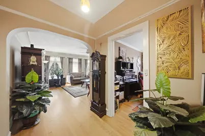 6211 N Mozart Street #2N, Chicago, IL 60659 - Photo 7