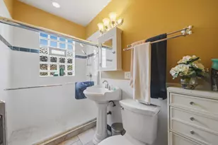 6211 N Mozart St, Chicago, IL 60659 - Photo 17