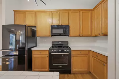 267 Weather Hill Drive, Willowbrook, IL 60527 - Photo 9