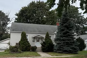 9322 S 49th Ave, Oak Lawn, IL 60453 - Photo 1