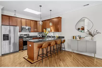 1109 W Belmont Avenue #4, Chicago, IL 60657 - Photo 9