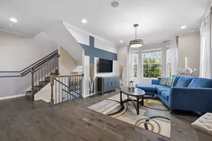 15316 Sheffield Square Pkwy, Orland Park, IL 60462 - Photo 3