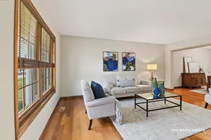 2820 Springdale Cir, Naperville, IL 60564 - Photo 3