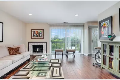 1250 Rudolph Road #4E, Northbrook, IL 60062 - Photo 3
