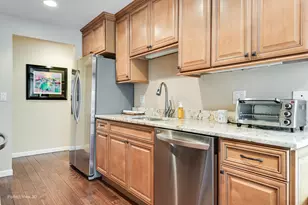 1250 Rudolph Rd, Northbrook, IL 60062 - Photo 11