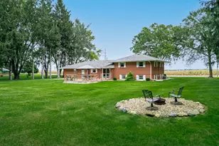 2292 N Leaf River Rd, Mount Morris, IL 61054 - Photo 31