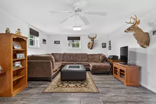 2292 N Leaf River Rd, Mount Morris, IL 61054 - Photo 21